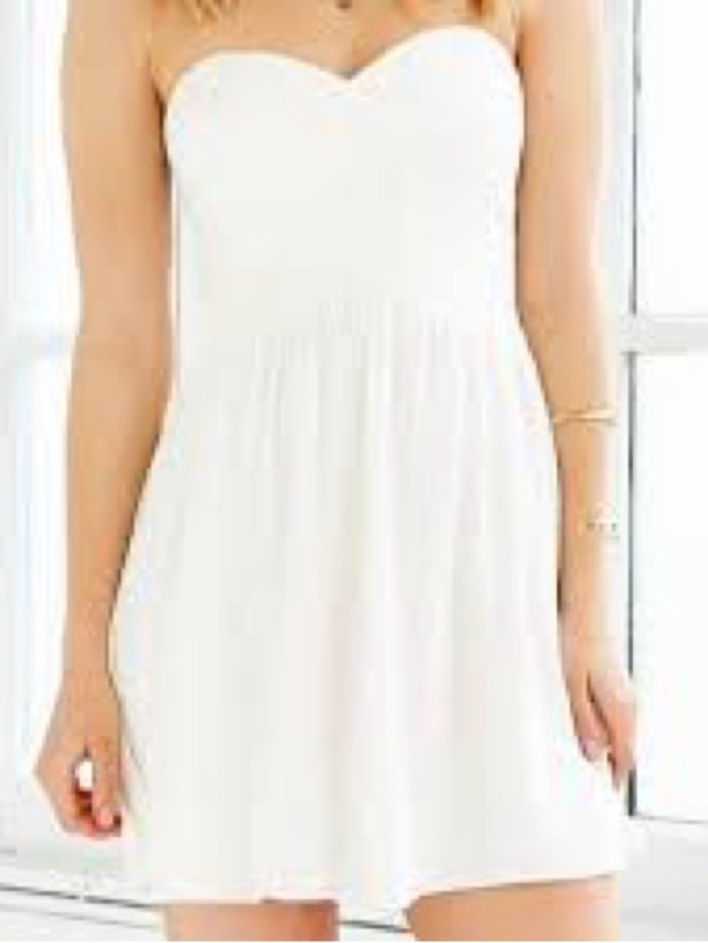 Kimchi blue strapless dress